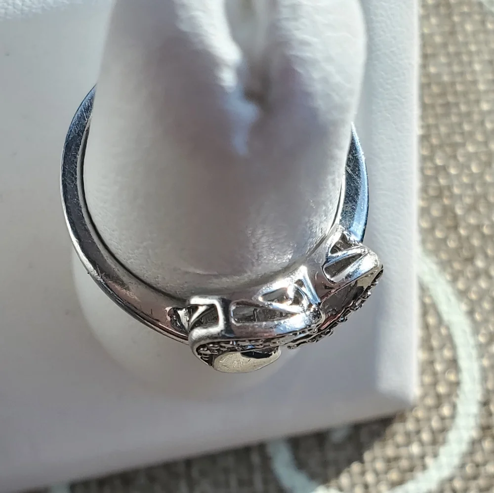 Sterling Diamond Heart Scrolled Ring - Picture 5 of 16
